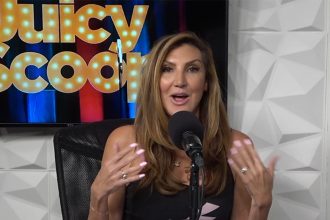 Heather McDonald Dishes On Her Hangout Session with Britney Spears