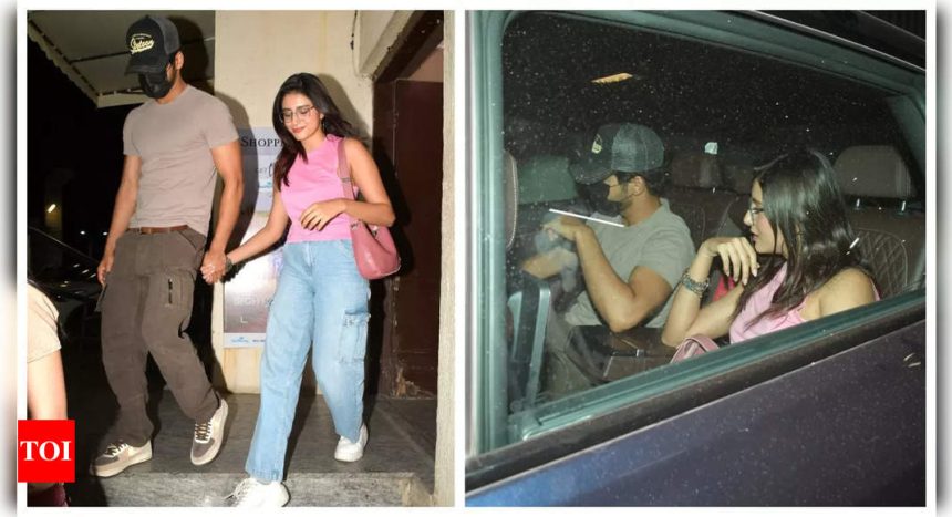 Ishaan Khatter walks hand-in-hand with his girlfriend Chandni Bainz as they step out for a movie date - See photos |