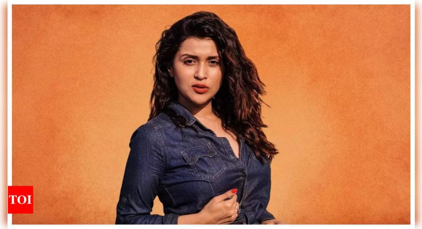 Mannara Chopra says she was rejected for a fairness ad for THIS reason: 'I went home and started crying...' |