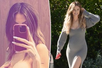 Pregnant Lala Kent shows off baby bump sans clothes