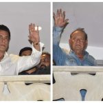 Salim Khan accompanies son Salman Khan as the actor wishes fans on Eid from the balcony of his Galaxy apartment - See photos |