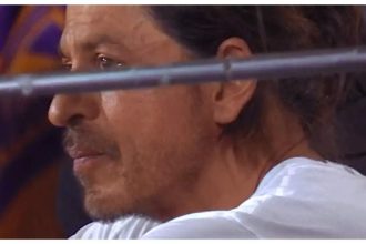 Shah Rukh Khan leaves fans emotional as he breaks down after cricket team's loss - WATCH |