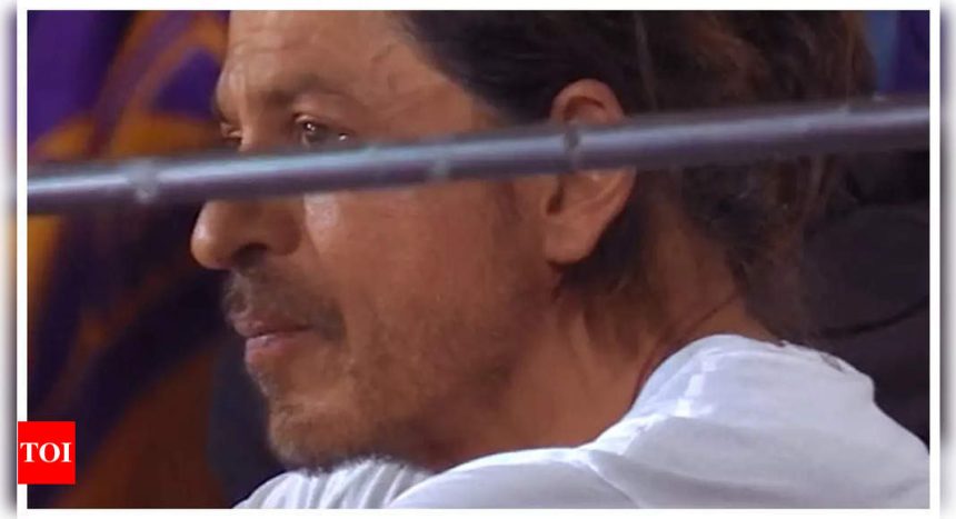 Shah Rukh Khan leaves fans emotional as he breaks down after cricket team's loss - WATCH |