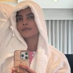 Priyanka Chopra Jonas no make-up morning selfie |