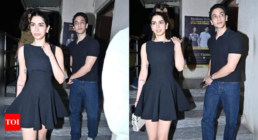 Rumoured lovebirds Khushi Kapoor and Vedang Raina grab eyeballs as they make joint appearance at 'Mr & Mrs Mahi' screening - See photos | Hindi Movie News