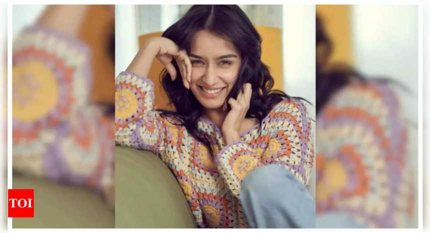 Shraddha Kapoor's hilarious summer version of 'Sajni Re' song from 'Laapataa Ladies' will leave you in splits! - See post |