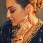 Sonakshi Sinha on being a very private person: I find it awkward to actually romance someone who I'm not involved with | Hindi Movie News