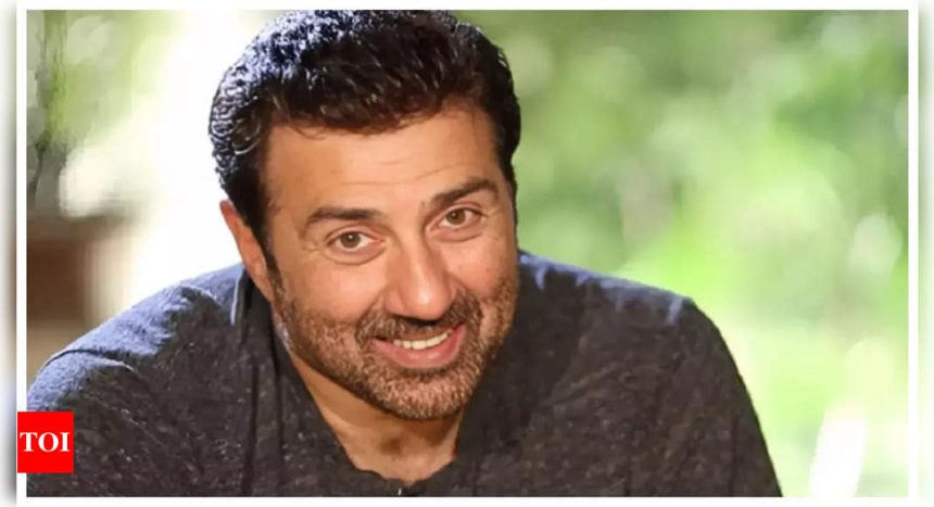 Sunny Deol recalls the first day shoot of his debut film 'Betaab': 'The entire industry was there...' |