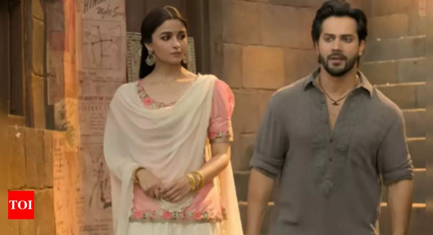 Varun Dhawan: Varun Dhawan celebrates 'Kalank' title track with fans: 'Aaj May Terah hai' - See post