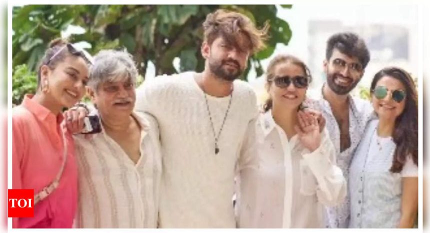 Ahead of big wedding, Sonakshi Sinha meets Zaheer Iqbal's family; bonds with her soon-to-be in-laws - See photo |