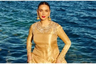 'Heeramandi's star Aditi Rao Hydari exudes Bibbojaan vibes and shares her first appearance look at Cannes 2024 | Hindi Movie News