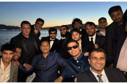 Salman Khan, Ranveer Singh, MS Dhoni and others enjoy boys night at Anant-Radhika's cruise pre-wedding bash - See INSIDE photo |