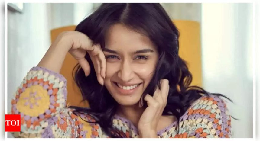 Shraddha Kapoor breaks walnuts with phone; fans say 'Woh Stree hai, kuch bhi kar sakti hai' |