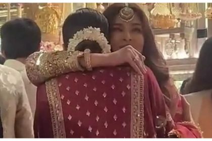 Aishwarya Rai lovingly hugs mommy-to-be Deepika Padukone at Anant Ambani and Radhika Merchant's wedding - See viral video |