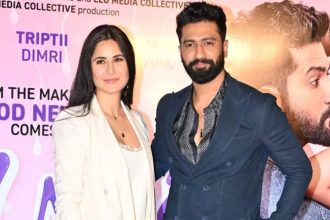 Katrina Kaif encourages Vicky Kaushal to interact and click a selfie with his fans at Bad Newz screening | Hindi Movie News