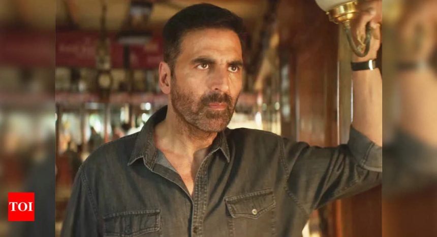 Sarfira Box Office : Akshay Kumar starrer collects its lowest amount on third Friday, earns just Rs 19 lakh | Hindi Movie News