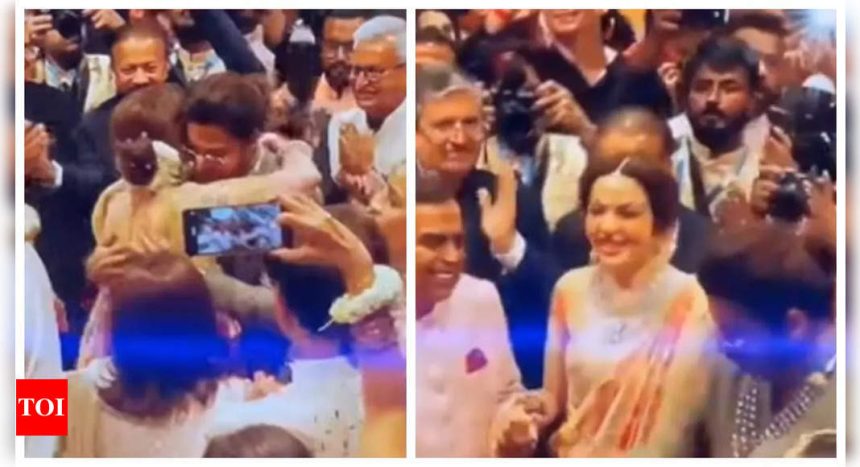 Shah Rukh Khan gives a warm hug to Nita Ambani; shows her 'Pathaan' moves at Anant Ambani and Radhika Merchant's wedding - WATCH video |