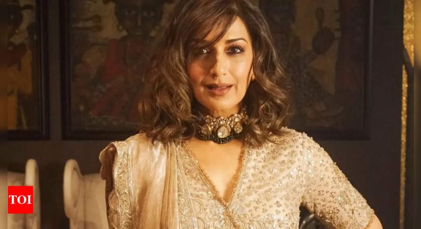 Sonali Bendre talks about ‘Sarfarosh’ clocking 25 years; says it makes her feel old |