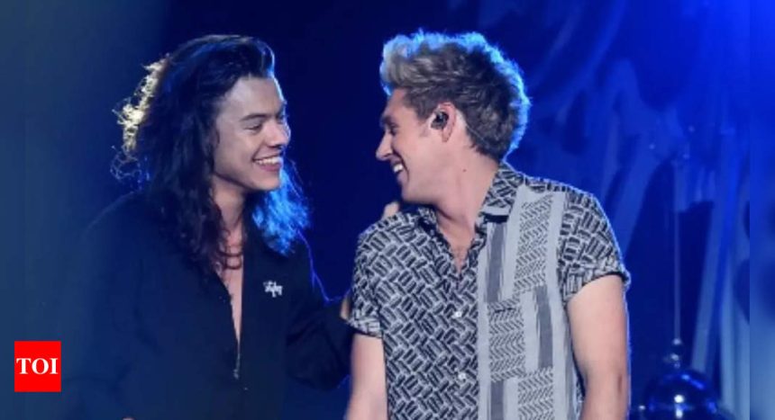 Harry Styles sparks 'One Direction' reunion buzz after attending Niall Horan's Manchester concert - WATCH | English Movie News