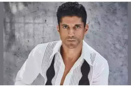 Is Farhan Akhtar in Ladakh for his film based on 1962 Battle of Rezang La?