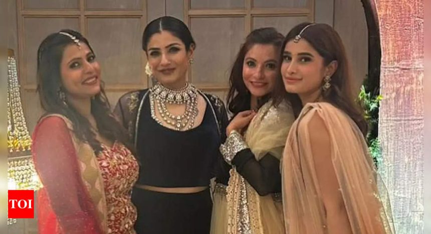 Raveena Tandon pens emotional note as her children gears up to leave the nest: 'Most heartbreaking time for Moms to let go' | Hindi Movie News