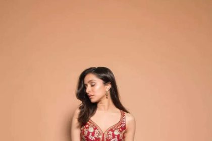 Shraddha Kapoor turns heads in red