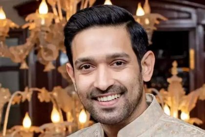 Vikrant Massey refuses to call himself 'box office star' post the success of '12th Fail': 'Aap ek inning mein khel ke...' | Hindi Movie News