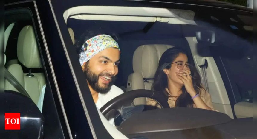 Janhvi Kapoor and Shikhar Pahariya can't stop giggling during their car ride with Khushi Kapoor