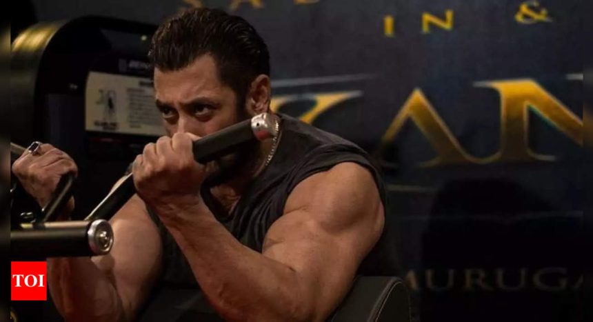 Salman Khan shares jaw-dropping workout picture for his next 'Sikandar' | Hindi Movie News