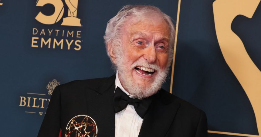 Dick Van Dyke ‘Fortunate’ to Miss Trump Presidency