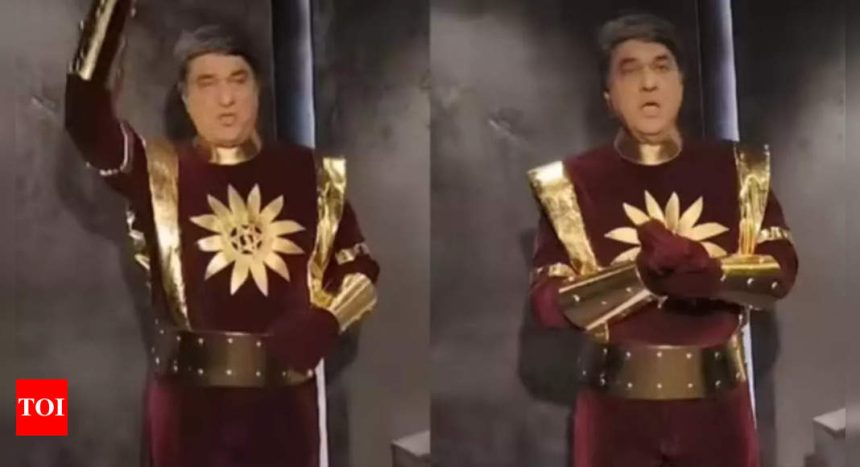 Mukesh Khanna gets trolled as he announces his return as Shaktiman, fans say, 'It’s time to move on' | Hindi Movie News