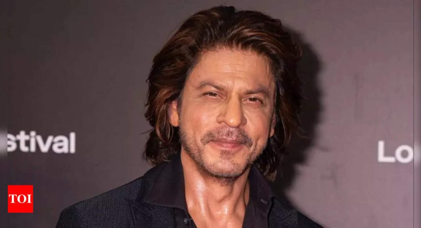 Shah Rukh Khan confirms quitting smoking on his 59th Birthday: ."...but abhi bhi feel kar raha hoon" | Hindi Movie News