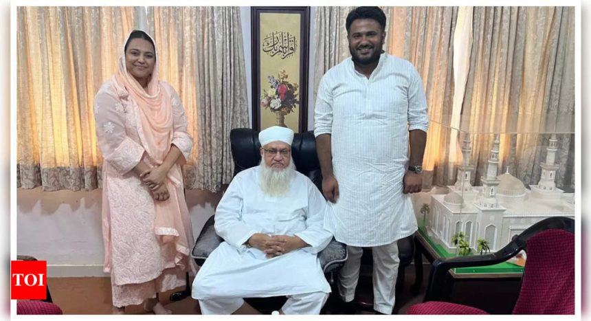 Swara Bhasker SLAMMED for 'double standards' on women's rights after meeting Maulana Sajjad Nomani |