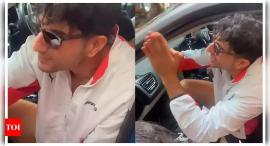 Ibrahim Ali Khan's hilarious banter with a beggar goes VIRAL |