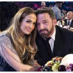 Jennifer Lopez and Ben Affleck celebrate the holidays together with their blended families despite separation" |