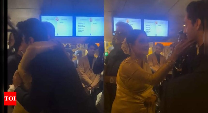 Rekha hugs Amitabh Bachchan's grandson Agastya Nanda at Raj Kapoor's 100th birth anniversary event; video goes viral | Hindi Movie News