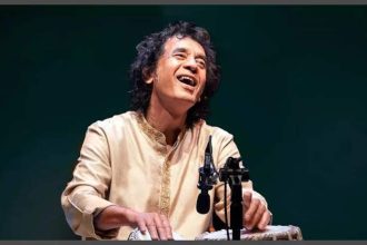 Zakir Hussain passes away: Nitin Gadkari, Akhilesh Yadav and other ministers mourn the loss of the tabla maestro |