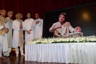 Zakir Hussain's brothers Fazal and Taufiq Qureshi pay heartfelt tribute at prayer meet: 'Zakir Bhai's untimely passing has reminded us of life's unpredictability' | Hindi Movie News