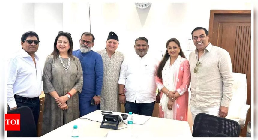 Cintaa delegation meets Labour Minister for urgent reforms: 'If someone gets injured, all we hear is that Johnny Lever, Shah Rukh Khan, or Akshay Kumar helped them' - Exclusive |