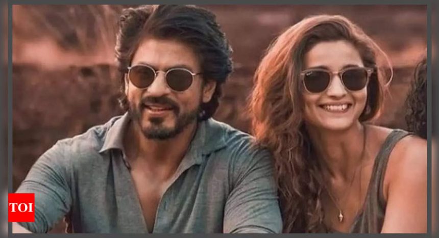 Did Shah Rukh Khan decline Dinesh Vijan's 'Chamunda' alongside Alia Bhatt? Here's what we know... |