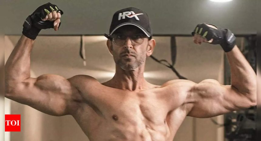 Hrithik Roshan stuns the internet with his epic body transformation, shares New Year resolution: 'This year I’m going for the real thing'