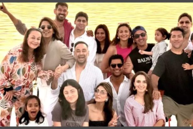 Ranbir Kapoor holds Raha in his arms as he strikes a pose with Alia Bhatt, Neetu Kapoor and family in Thailand - See photo |