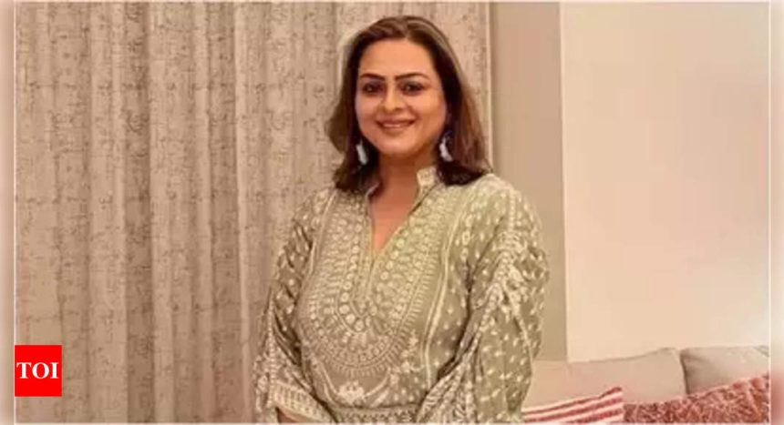 Shilpa Shirodkar on ’90s sex symbol tag: 'I got it effortlessly, and I’m fine with it' | Hindi Movie News