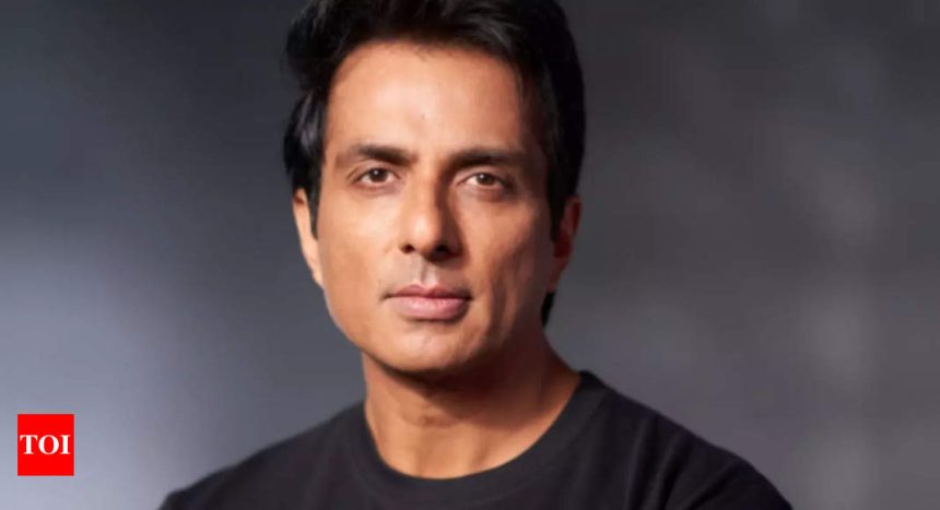 Sonu Sood reveals there are no locks in his house and cupboards are always unlocked: 'I am comfortable saying this on camera' | Hindi Movie News