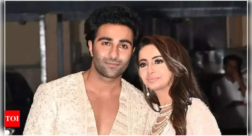 Aadar Jain declares love for Alekha Advani: 'Did time pass for 4 years, but always loved her' | Hindi Movie News