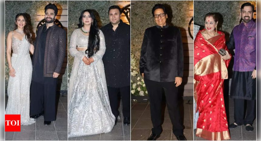 Jackky Bhagnani's cousin Vicky Bhagnani hosts star-studded sangeet ceremony: Vashu Bhagnani, Rakul Preet Singh, Anu Malik among others attend | Hindi Movie News