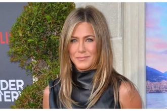 Jennifer Aniston’s father warned her about heartbreak - Brad Pitt made it a reality |