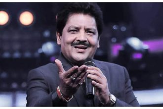 Paparazzi tease Udit Narayan at success bash of 'The Roshans': 'Ek kiss ho jaye...' |