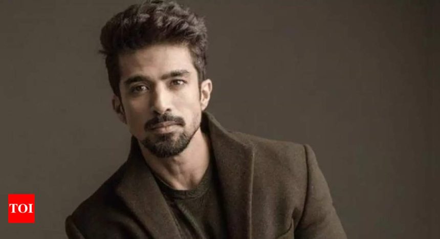 Saqib Saleem opens up on the trend of casting actors based on their follower count: 'Not every influencer can be an actor' - EXCLUSIVE VIDEO | Hindi Movie News