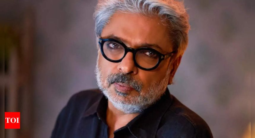 When Sanjay Leela Bhansali opened up about his 'violent, alcoholic' father: 'There were moneylenders who were always at the house' | Hindi Movie News